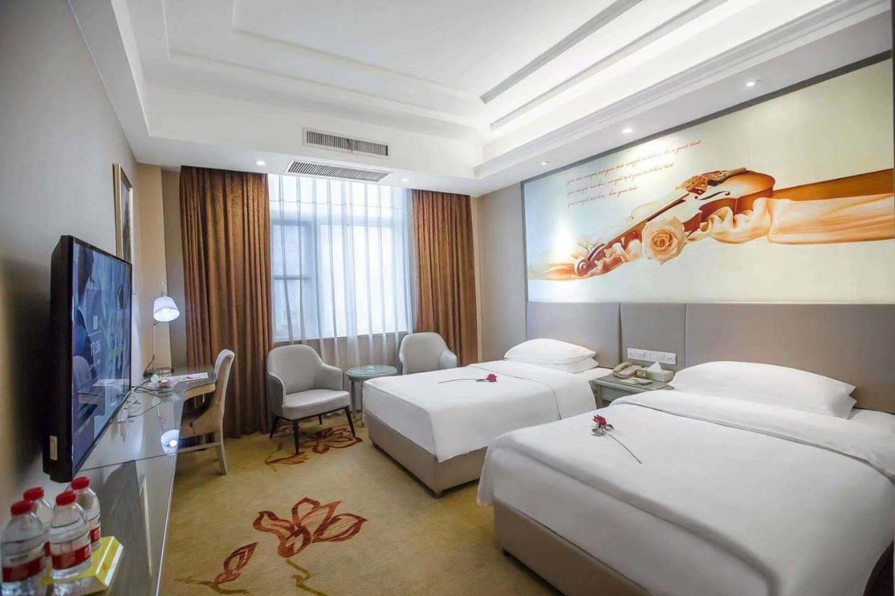 Vienna Hotel Nanyang People Road Buitenkant foto